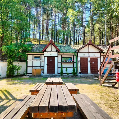 Stanica Nad Jeziorem Pttk Camping Swornegacie