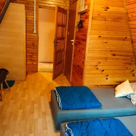 Stanica Nad Jeziorem Pttk Camping
