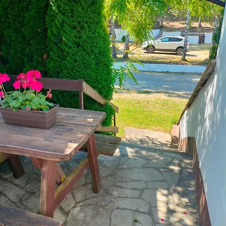 Stanica Nad Jeziorem Pttk Camping Swornegacie
